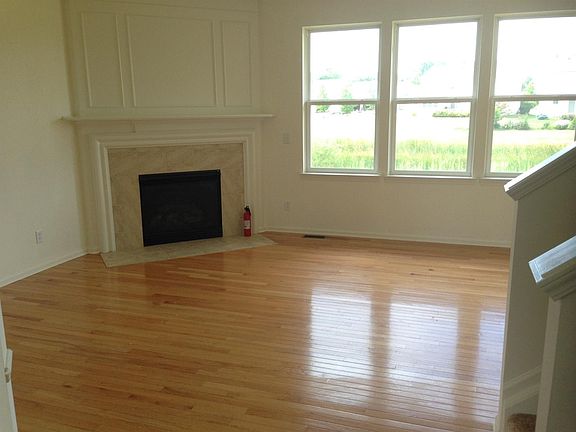 2nd image of 9780 Ravenshire Dr