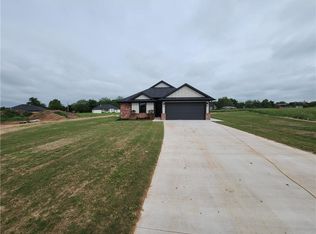 5534 Willow Way, Shawnee, OK 74804