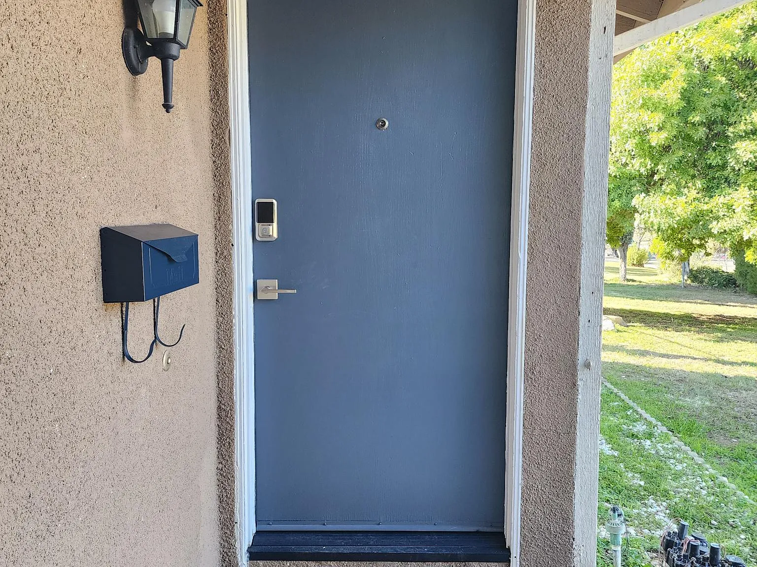 290 W Campus View Dr — Photo 2
