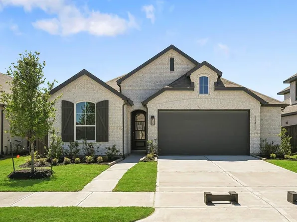 12311 Sweet Gum Dr, Mont Belvieu, TX 77523