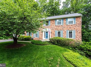 8595 Coral Gables Ln, Vienna, VA 22182