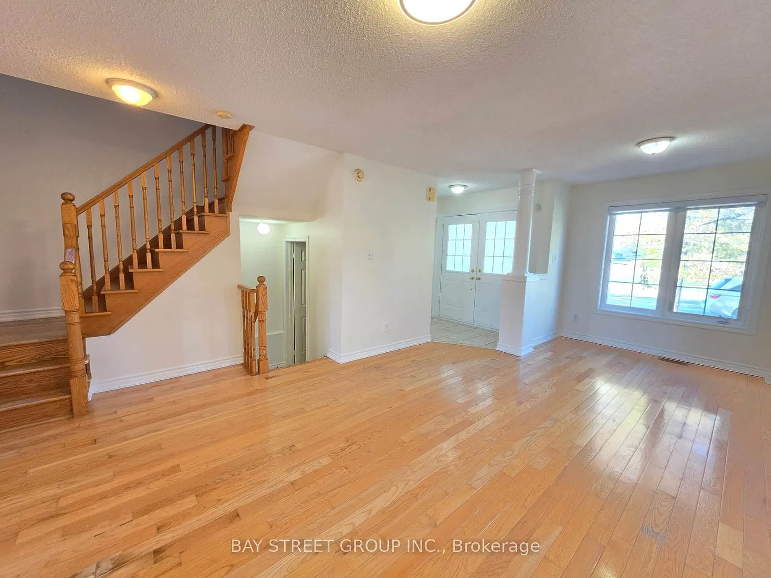 3 bed, $3,380 — Photo 3