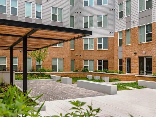 South Cap Apartments, 4001 S Capitol St SW #A4ff6c4d2, Washington, DC 20032