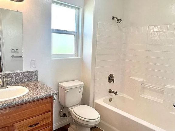 2nd image of 608 W Day Ave #202