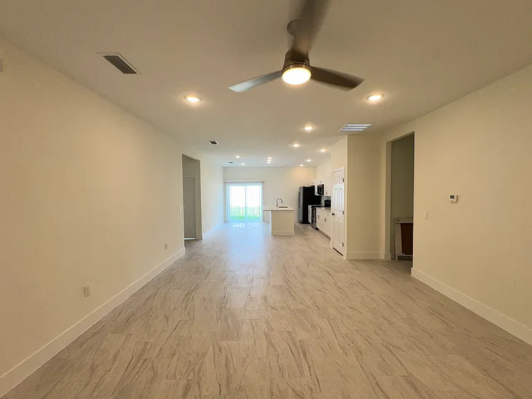 486 Big Sioux Ct — Photo 13