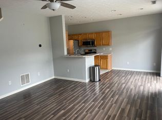 3566 Shadetree Dr, Dayton, OH 45431