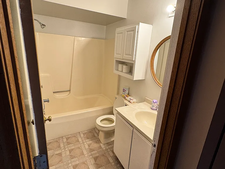 440 Echo Ln #A — Photo 8