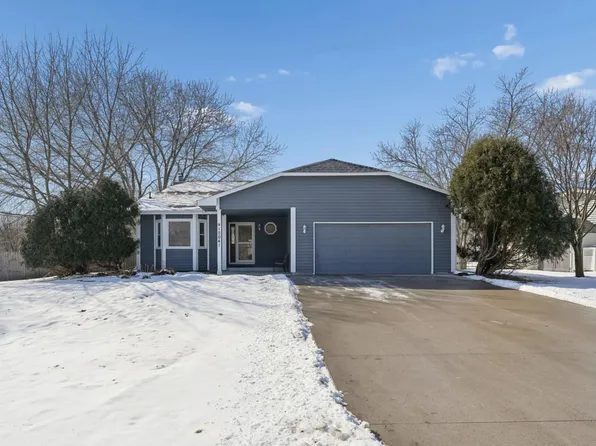 12041 Ibis St NW, Coon Rapids, MN 55448