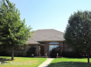 1800 Coopers Hawk Ct, Edmond, OK 73003