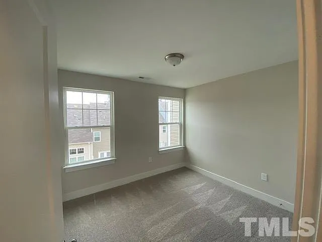 904 Hillman Ln — Photo 8