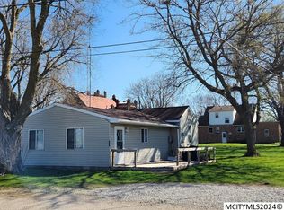 517 1st St S, Rockwell, IA 50469