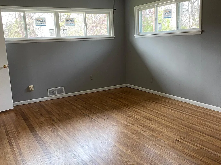 5222 S Marion Ave — Photo 6