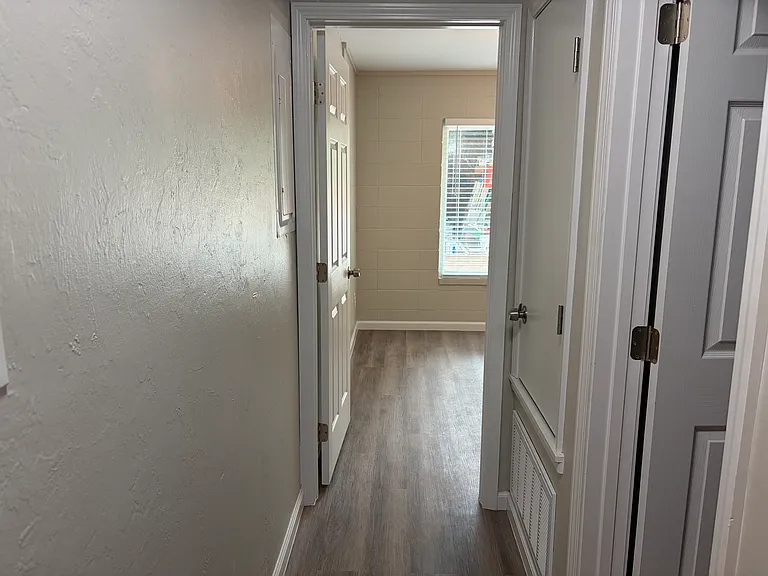 1825B S Gadsden St #1855B — Photo 7