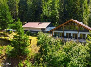 882 Woodfairie Mountain Rd, Sagle, ID 83860