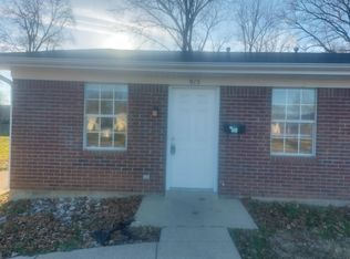 915 Colonial Park Dr, Jeffersonville, IN 47130