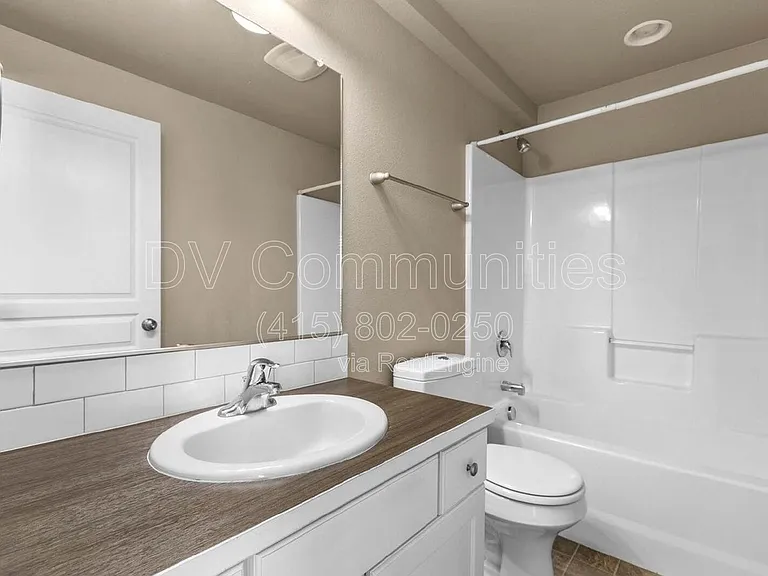 728 Newport Ave #2-D — Photo 7