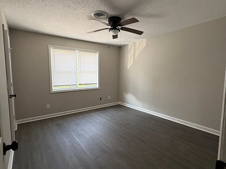 526 Whitener Dr — Photo 14