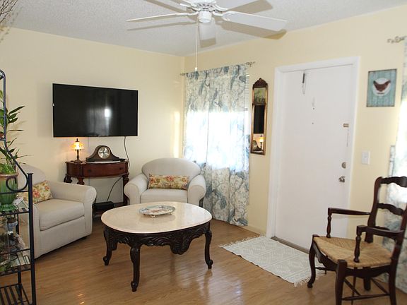 3rd image of 32 Vista Gardens Trl APT 104