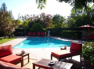 19326 Merridy St, Northridge, CA 91324