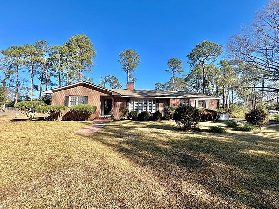 2nd image of 115 White Dr