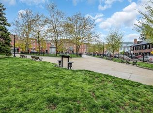 5 Common St APT 1, Charlestown, MA 02129