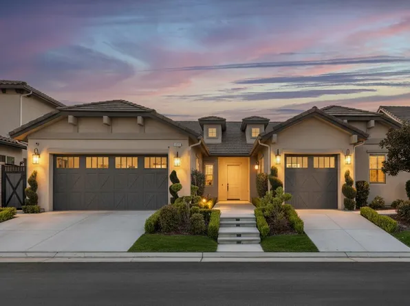 2117 E Birdie Dr, Fresno, CA 93730