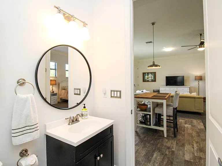 1555 Crayton Rd — Photo 31