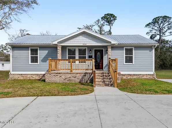 2058 Pascagoula St, Pascagoula, MS 39567