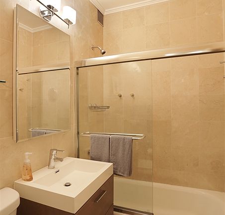 5th image of 720 Greenwich St APT 3D
