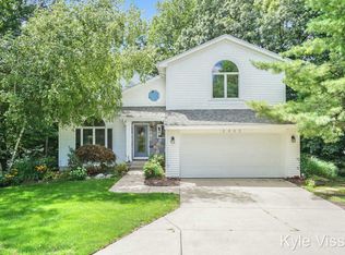 2845 Big Timber Dr NE, Grand Rapids, MI 49525