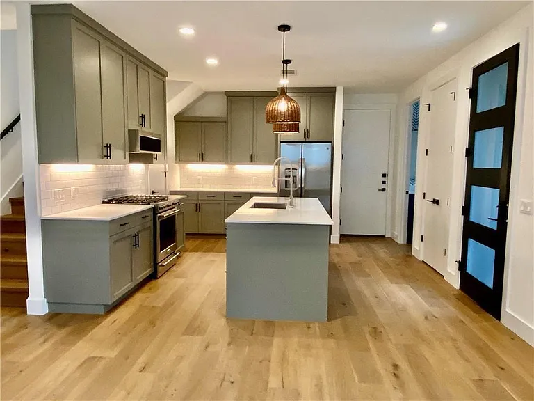 3109 Owen Ave — Photo 2