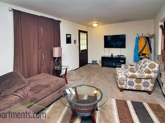 3rd image of 2911 Waterford Dr