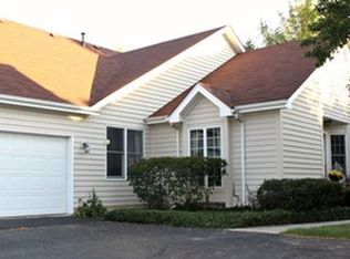 1631 Millview Dr, Batavia, IL 60510