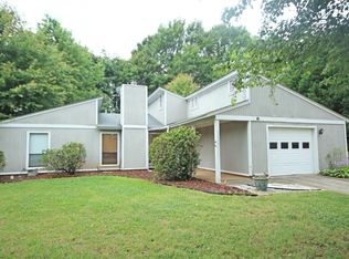 107 Ambergate Ct, Greer, SC 29650