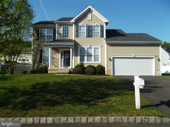 65 Homestead Dr, Pemberton, NJ 08068