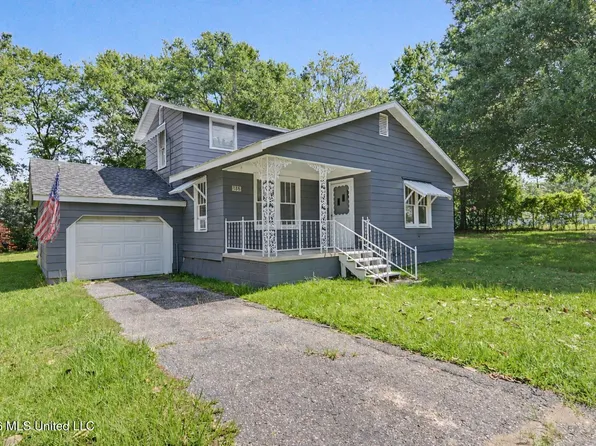 388 W Oak St, Lucedale, MS 39452
