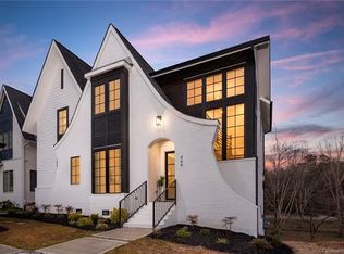 444 Sardis Ln, Charlotte, NC 28270