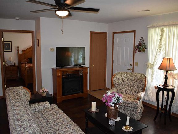 4th image of 2620 Orchard Park
