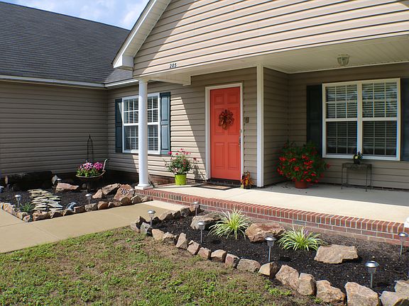2nd image of 205 Bonney Ln