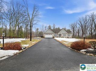 1177 Ross Ln, Saylorsburg, PA 18353