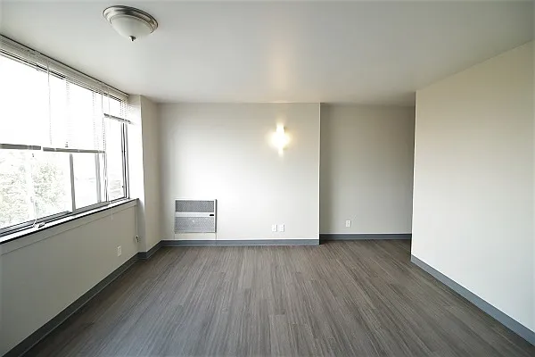 1671 N. Prospect Ave. — Photo 68