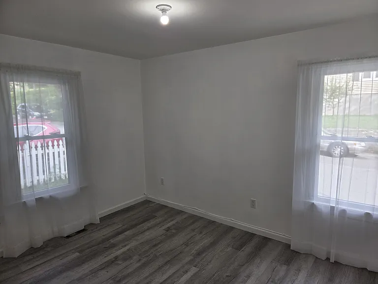 13 New Hampshire St #13 — Photo 12