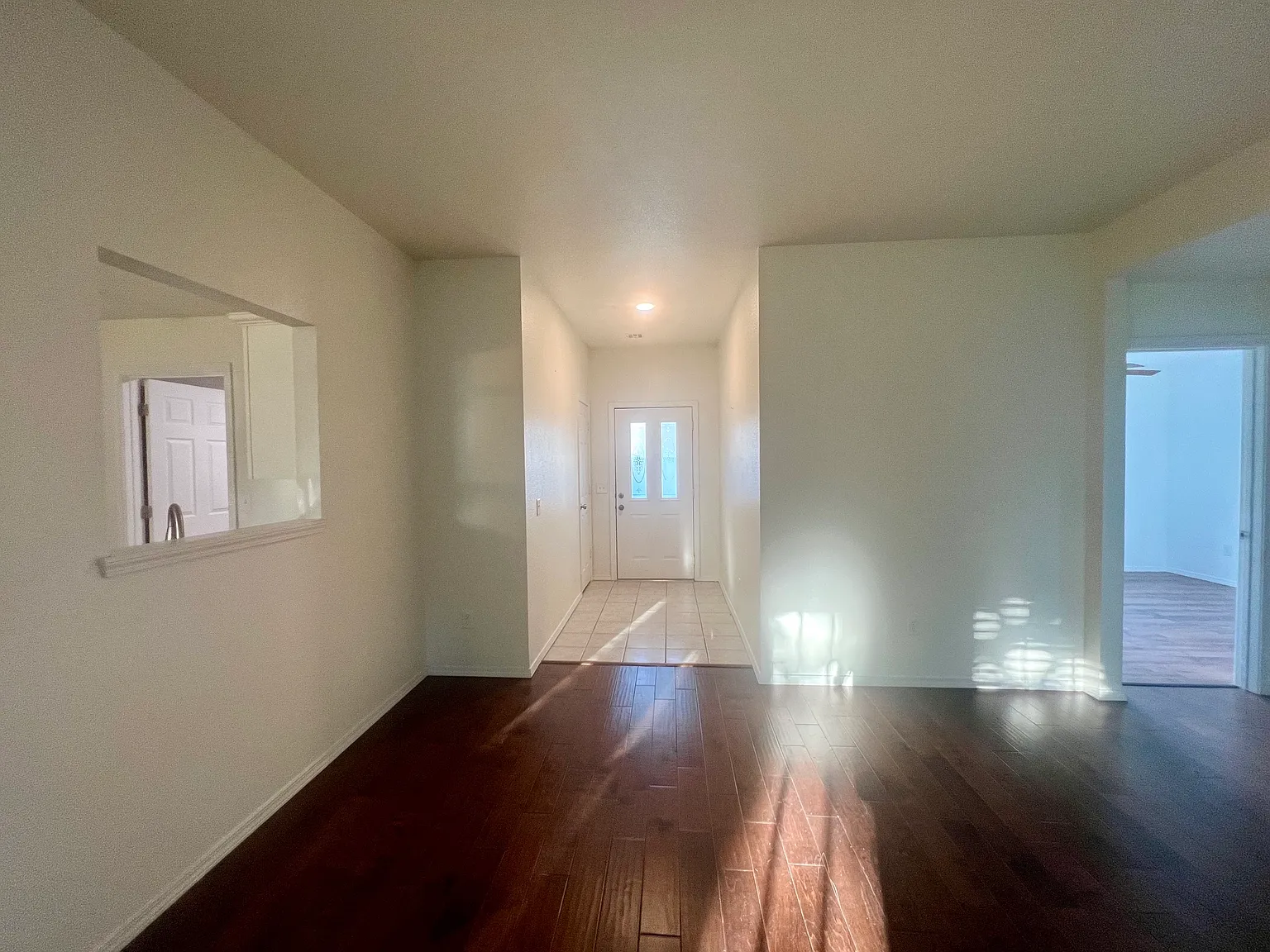 531 Walker Street - 1 — Photo 2