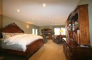 3rd image of 126 Woodland Dr