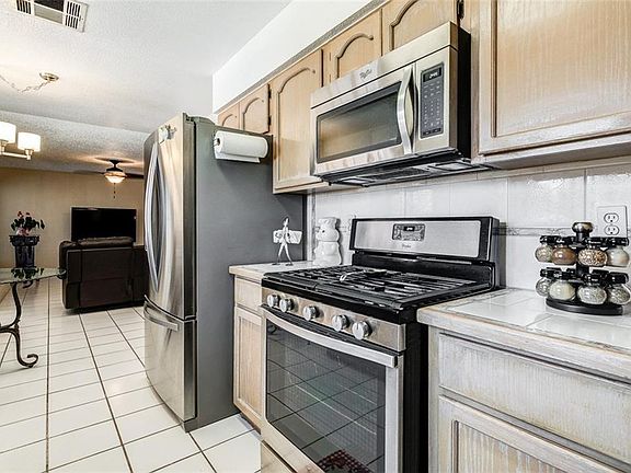 4th image of 10932 Brownfield Dr
