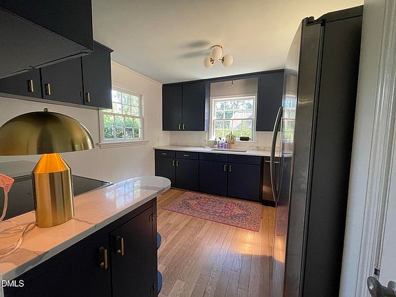 3rd image of 1009 Canterbury Rd