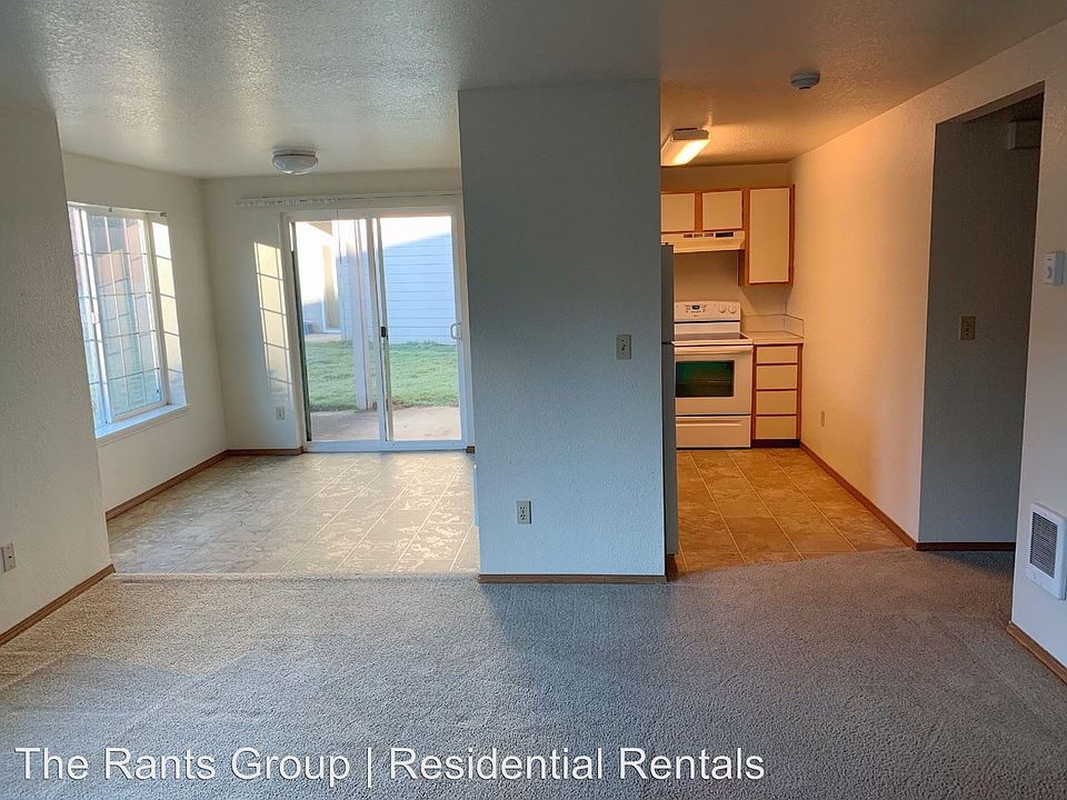 1st image of 1207 Creekwood Ct SE APT D