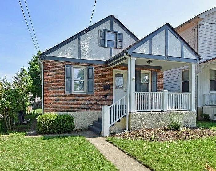 Great curb appeal!