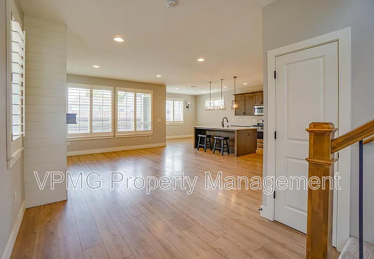 12501 NE 102nd Way — Photo 7