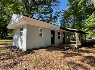 256 Indian Lakes Rd NW, Sparta, MI 49345